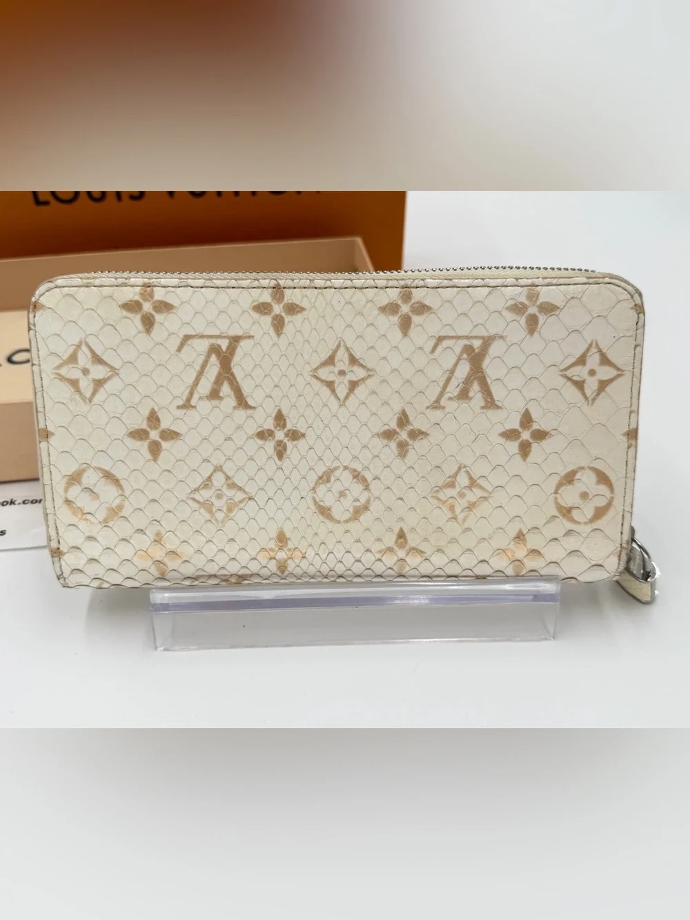 LV Snakeskin Cream w/Brushed Gold Monogram Zippy Wallet Full Set w/Entrupy COA! - Picture 3 of 12